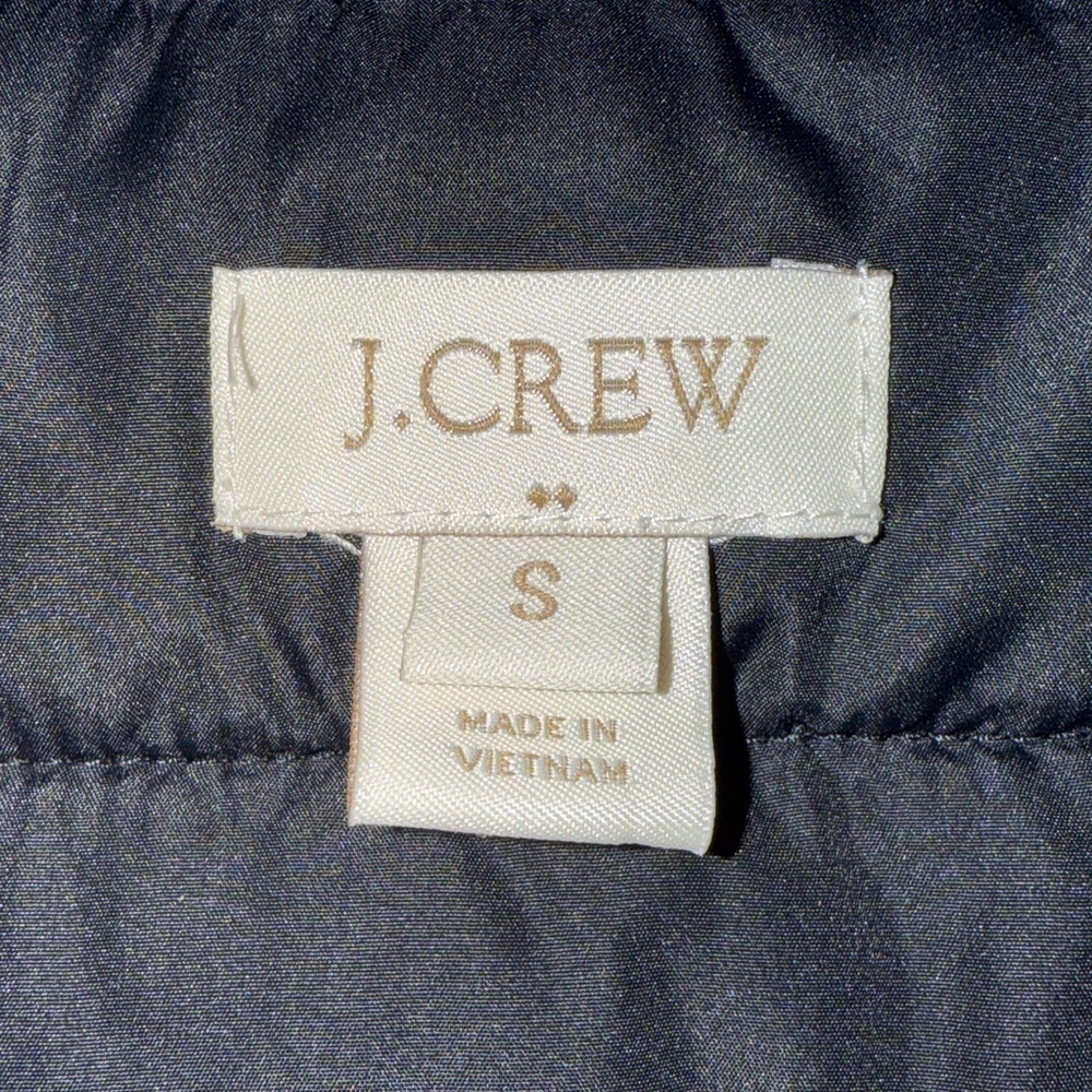 J. Crew Quilted Women’s Vest with Blue and White Pattern Size Small - Picture 3 of 7